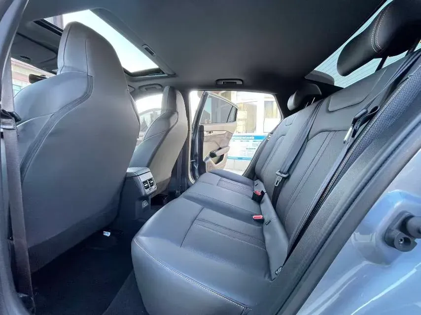 2025 DongFeng Aeolus YiXuan 1.5L 125HP L4 6DCT,autocango,china used car exporter,china ev exporter,chinese used car exporter,chinese used ev exporter