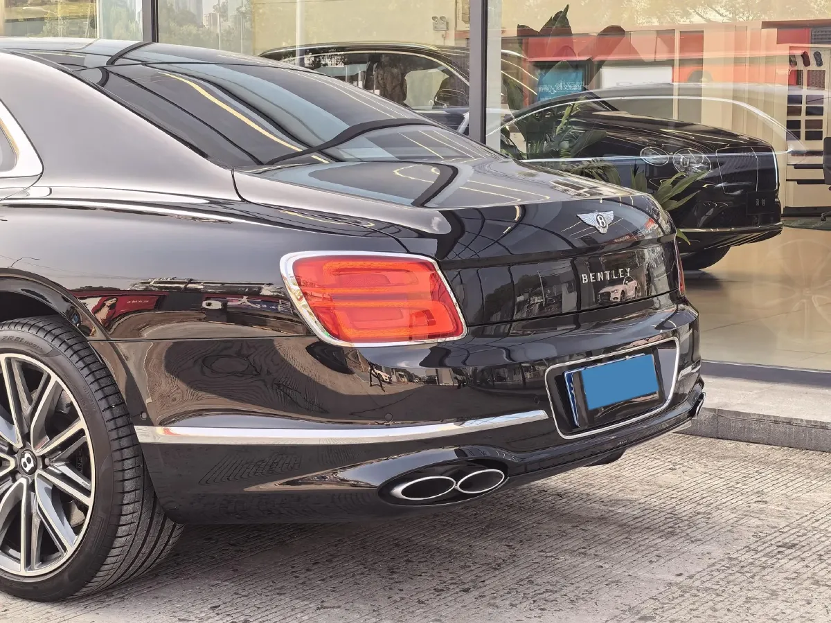 2021 Bentley Flying Spur 4.0T 550HP V8 8DCT,autocango,china used car exporter,china ev exporter,chinese used car exporter,chinese used ev exporter