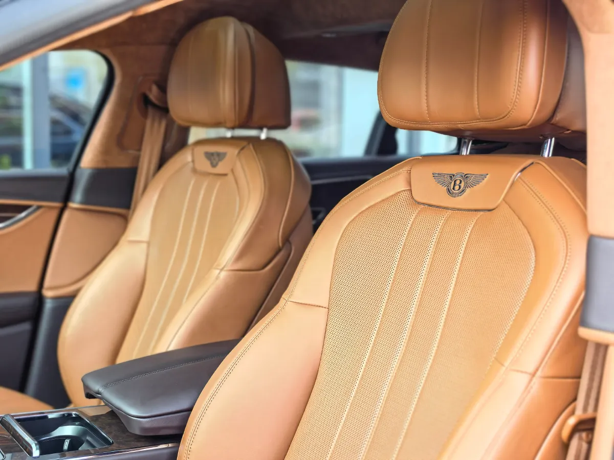 2021 Bentley Flying Spur 4.0T 550HP V8 8DCT,autocango,china used car exporter,china ev exporter,chinese used car exporter,chinese used ev exporter