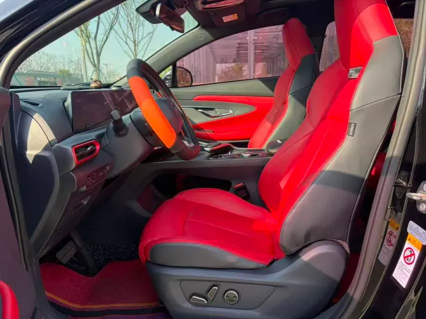 2020 ChangAn UNI-T 1.5T 180HP L4 7DCT,autocango,china used car exporter,china ev exporter,chinese used car exporter,chinese used ev exporter