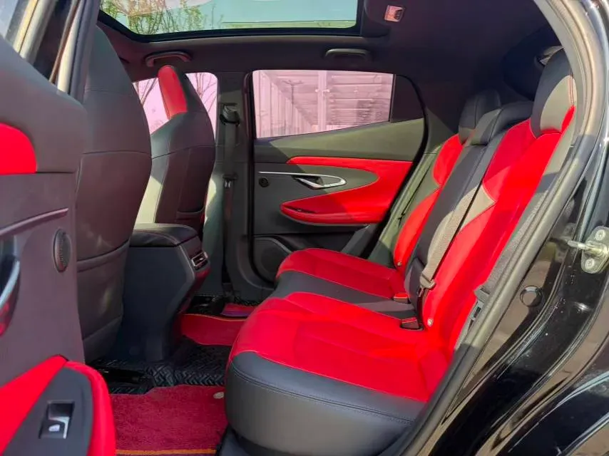 2020 ChangAn UNI-T 1.5T 180HP L4 7DCT,autocango,china used car exporter,china ev exporter,chinese used car exporter,chinese used ev exporter