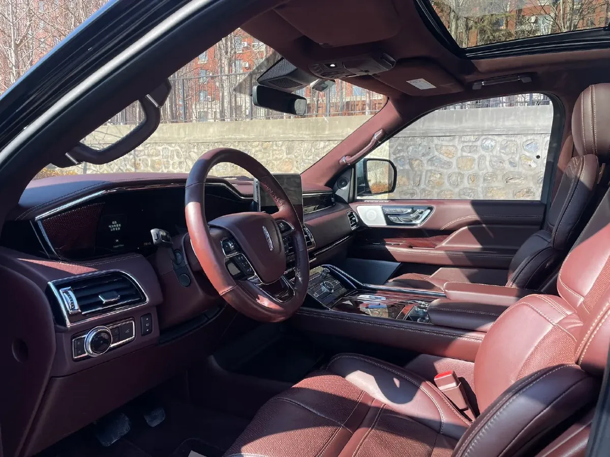 2019 Lincoln Navigator 3.5T 388HP V6 10AT,autocango,china used car exporter,china ev exporter,chinese used car exporter,chinese used ev exporter