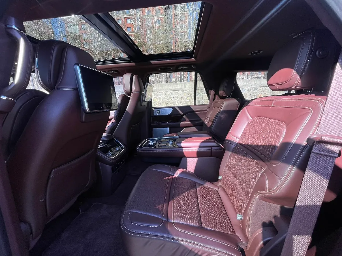 2019 Lincoln Navigator 3.5T 388HP V6 10AT,autocango,china used car exporter,china ev exporter,chinese used car exporter,chinese used ev exporter