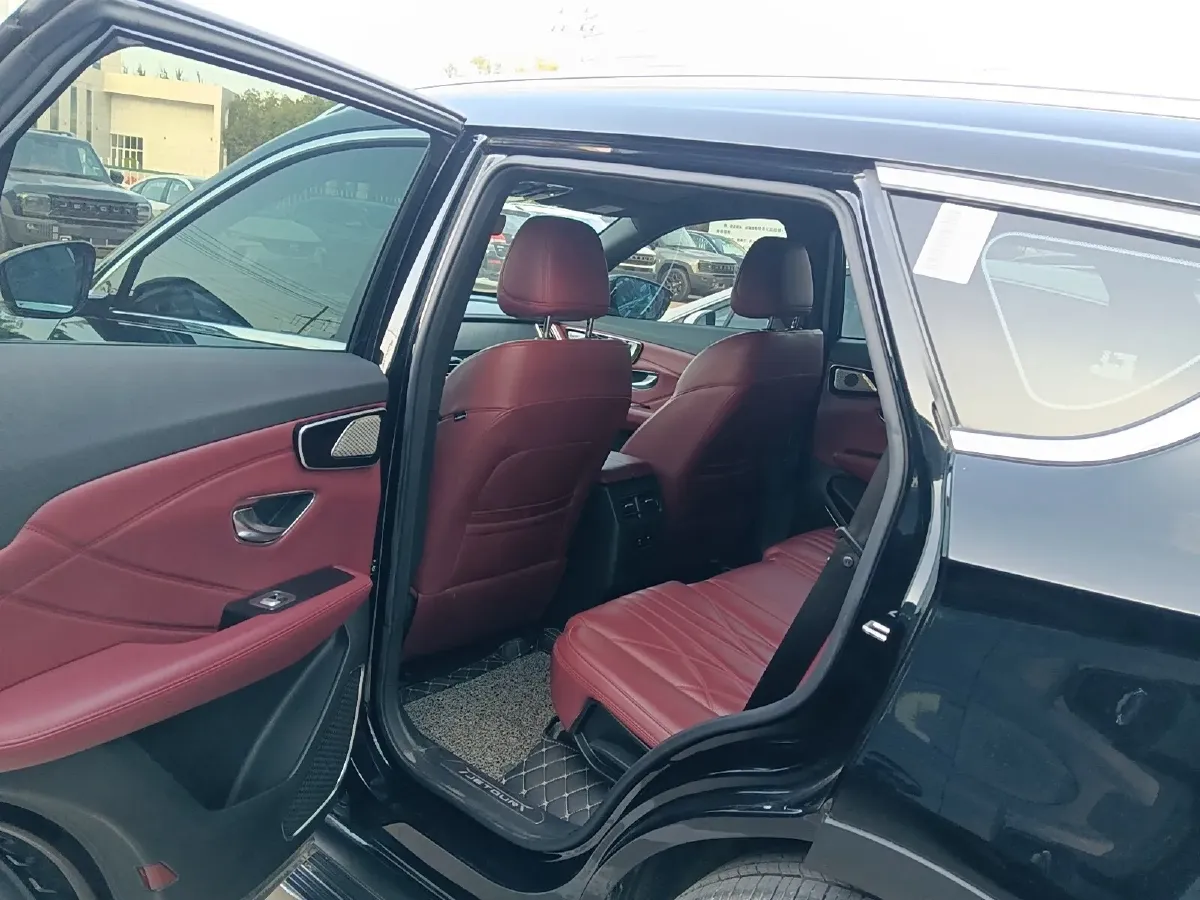 2025 Jetour X70 Plus 1.5T 184HP L4 7DCT,autocango,china used car exporter,china ev exporter,chinese used car exporter,chinese used ev exporter