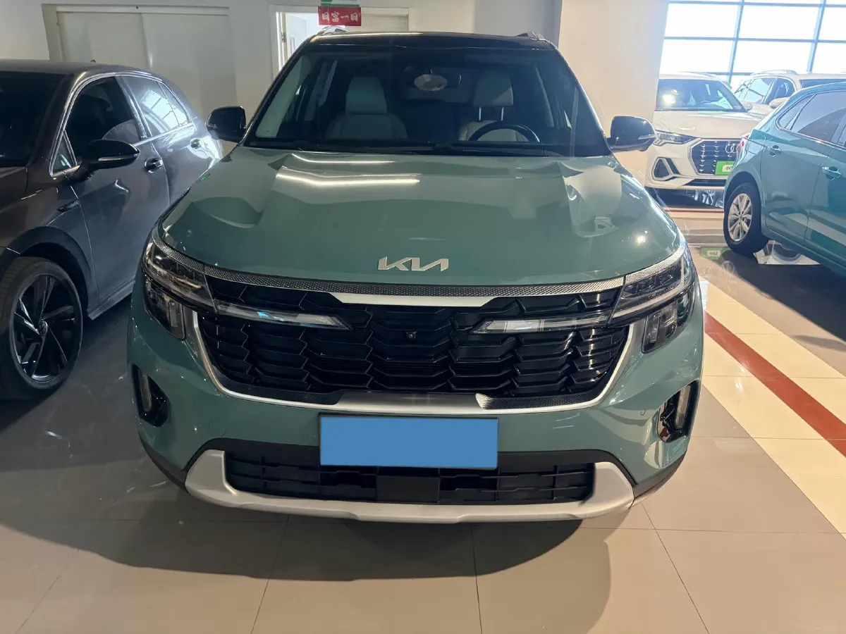 2023 Kia Seltos 1.5L 115HP L4 CVT,autocango,china used car exporter,china ev exporter,chinese used car exporter,chinese used ev exporter