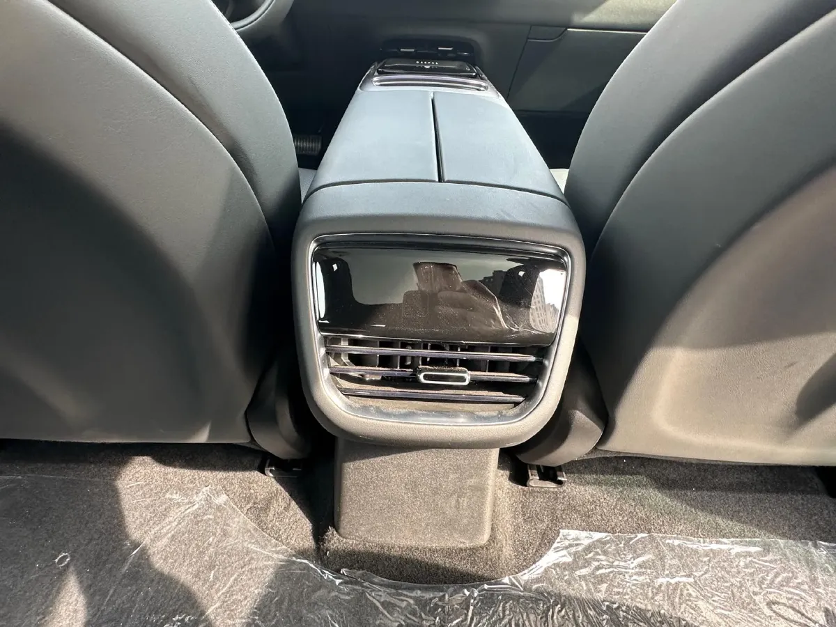 2026 Deepal L07 BEV,autocango,china used car exporter,china ev exporter,chinese used car exporter,chinese used ev exporter