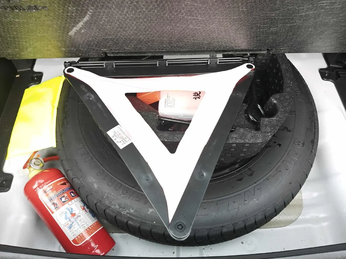 2023 Kia Seltos 1.5L 115HP L4 CVT,autocango,china used car exporter,china ev exporter,chinese used car exporter,chinese used ev exporter