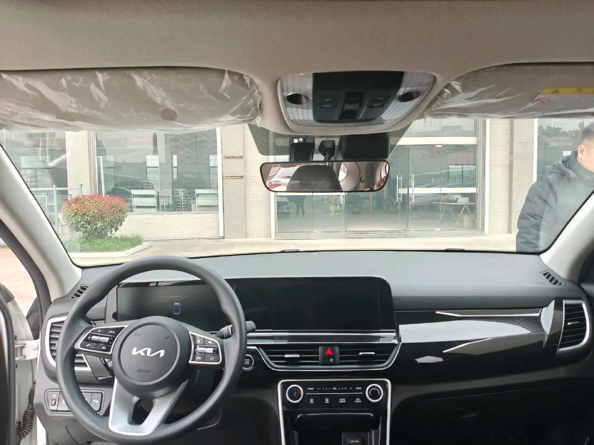 2023 Kia Seltos 1.5L 115HP L4 CVT,autocango,china used car exporter,china ev exporter,chinese used car exporter,chinese used ev exporter