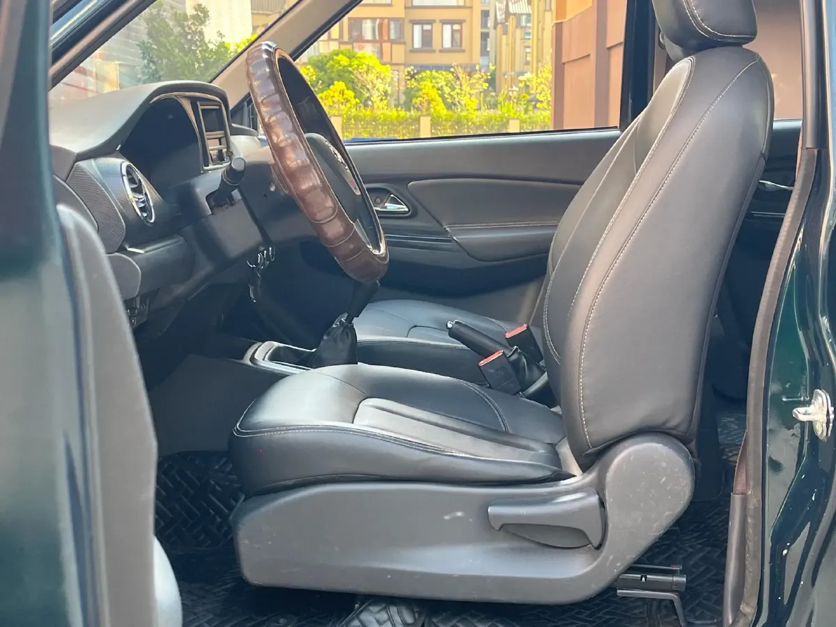 2021 Dongfeng RuiQi 2.4T 165HP L4 5MT,autocango,china used car exporter,china ev exporter,chinese used car exporter,chinese used ev exporter