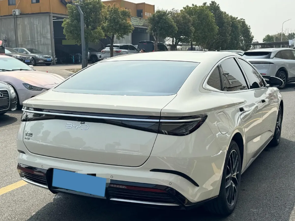 2025 BYD Seal07 DM-i 1.5L 101HP L4 E-CVT PHEV 17.6KWH,autocango,china used car exporter,china ev exporter,chinese used car exporter,chinese used ev exporter