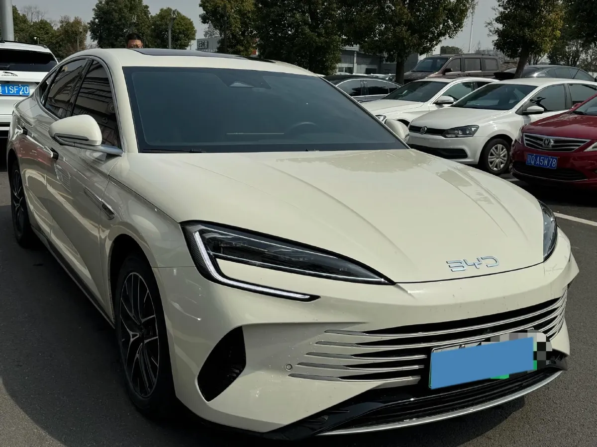 2025 BYD Seal07 DM-i 1.5L 101HP L4 E-CVT PHEV 17.6KWH,autocango,china used car exporter,china ev exporter,chinese used car exporter,chinese used ev exporter