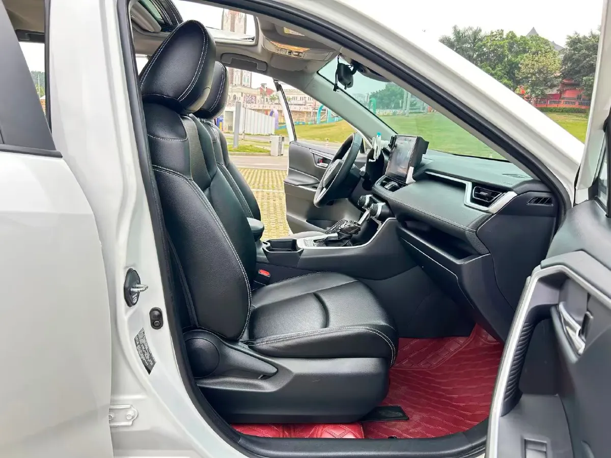 2022 Toyota RAV4 2.0L 171HP L4 CVT,autocango,china used car exporter,china ev exporter,chinese used car exporter,chinese used ev exporter