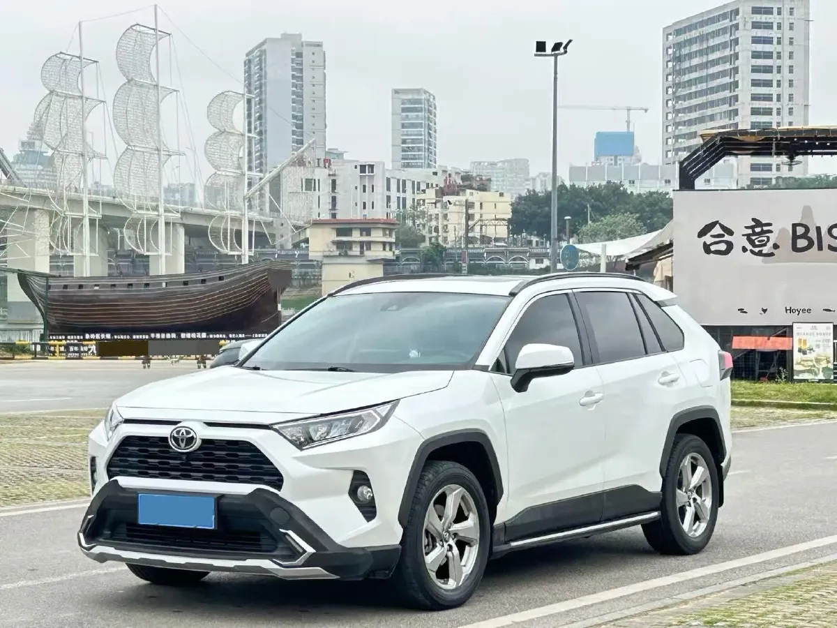 2022 Toyota RAV4 2.0L 171HP L4 CVT,autocango,china used car exporter,china ev exporter,chinese used car exporter,chinese used ev exporter