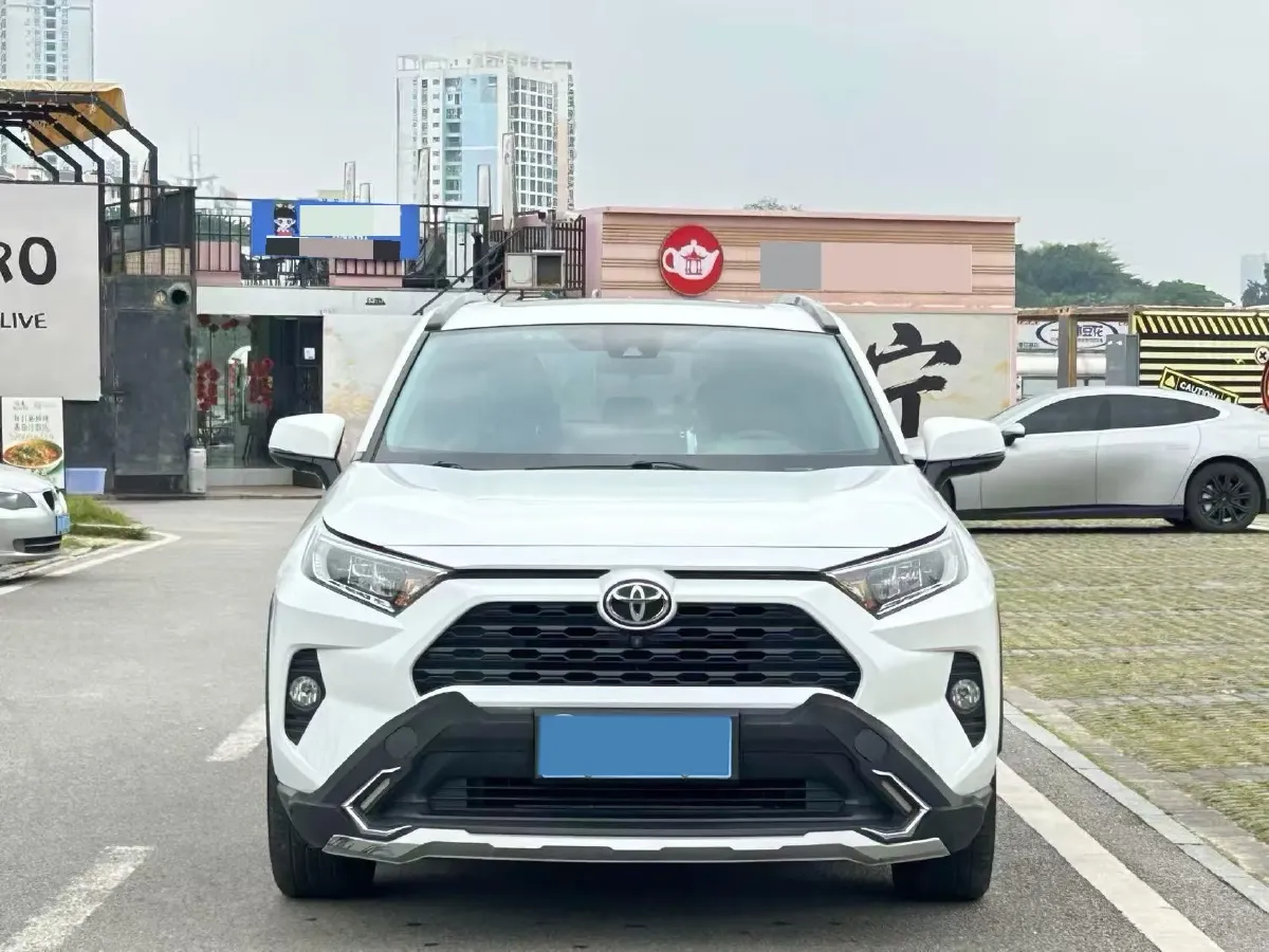 2022 Toyota RAV4 2.0L 171HP L4 CVT,autocango,china used car exporter,china ev exporter,chinese used car exporter,chinese used ev exporter