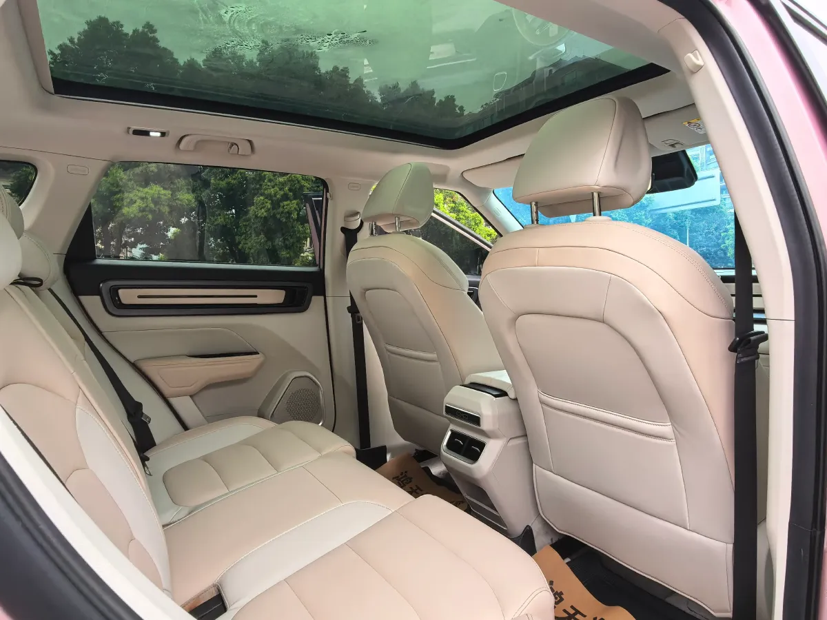 2023 Geely ICON 1.5T 181HP L4 7DCT,autocango,china used car exporter,china ev exporter,chinese used car exporter,chinese used ev exporter