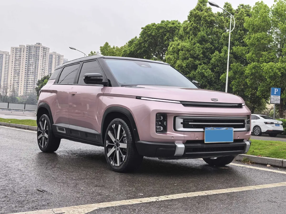 2023 Geely ICON 1.5T 181HP L4 7DCT,autocango,china used car exporter,china ev exporter,chinese used car exporter,chinese used ev exporter