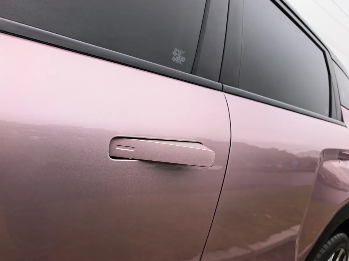 2023 Geely ICON 1.5T 181HP L4 7DCT,autocango,china used car exporter,china ev exporter,chinese used car exporter,chinese used ev exporter