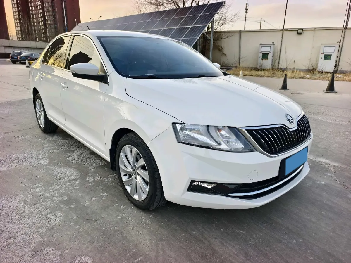 2019 Skoda Rapid Spaceback 1.5L 110HP L4 6AT,autocango,china used car exporter,china ev exporter,chinese used car exporter,chinese used ev exporter