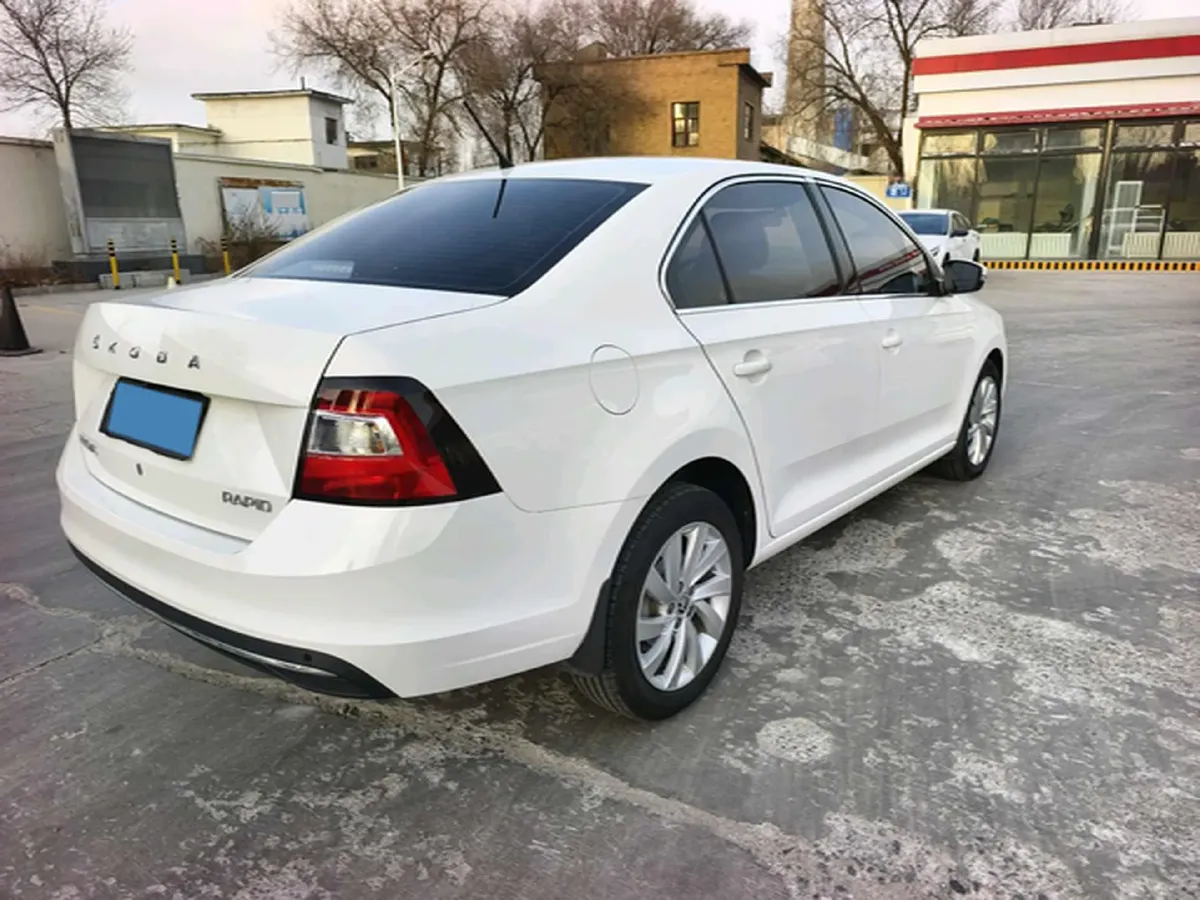 2019 Skoda Rapid Spaceback 1.5L 110HP L4 6AT,autocango,china used car exporter,china ev exporter,chinese used car exporter,chinese used ev exporter
