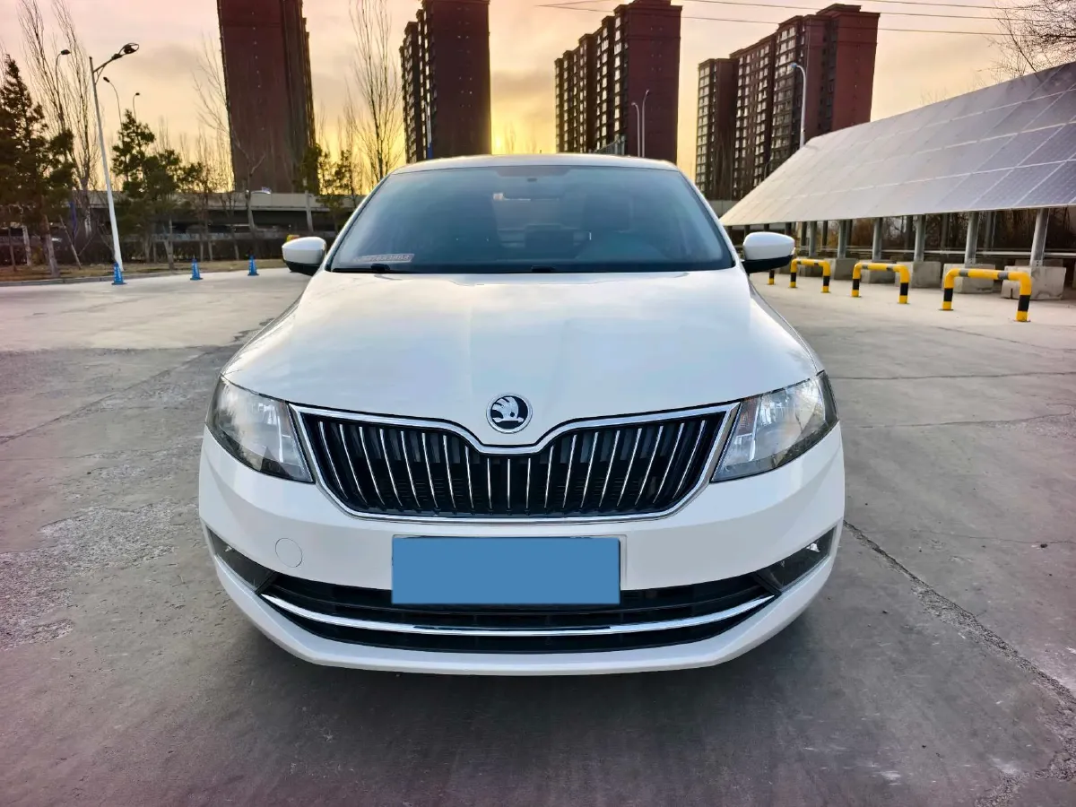 2019 Skoda Rapid Spaceback 1.5L 110HP L4 6AT,autocango,china used car exporter,china ev exporter,chinese used car exporter,chinese used ev exporter
