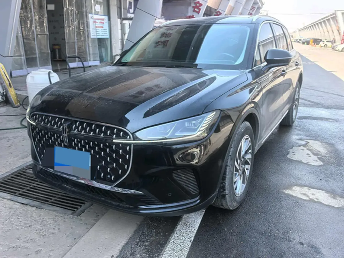 2023 Lincoln Corsair 2.0T 261HP L4 8AT,autocango,china used car exporter,china ev exporter,chinese used car exporter,chinese used ev exporter