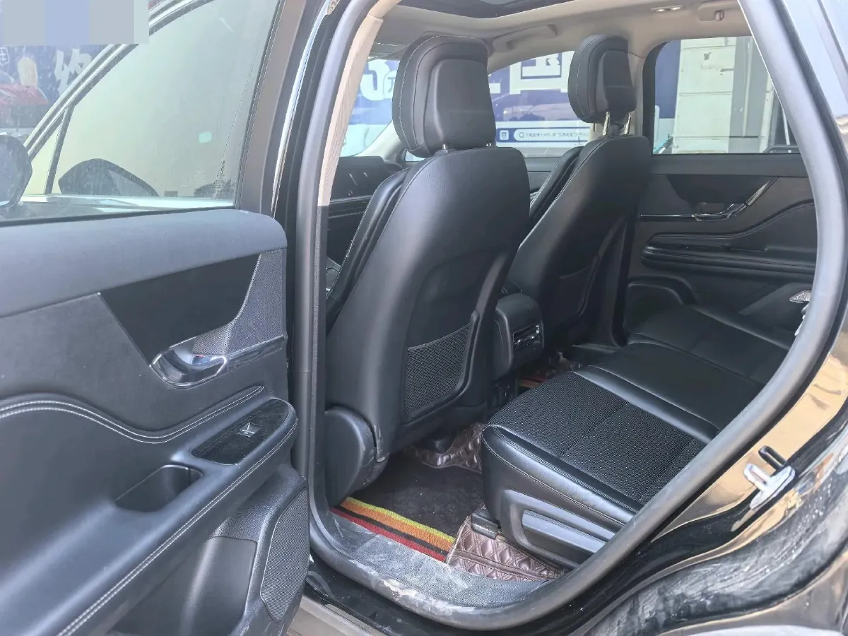 2023 Lincoln Corsair 2.0T 261HP L4 8AT,autocango,china used car exporter,china ev exporter,chinese used car exporter,chinese used ev exporter