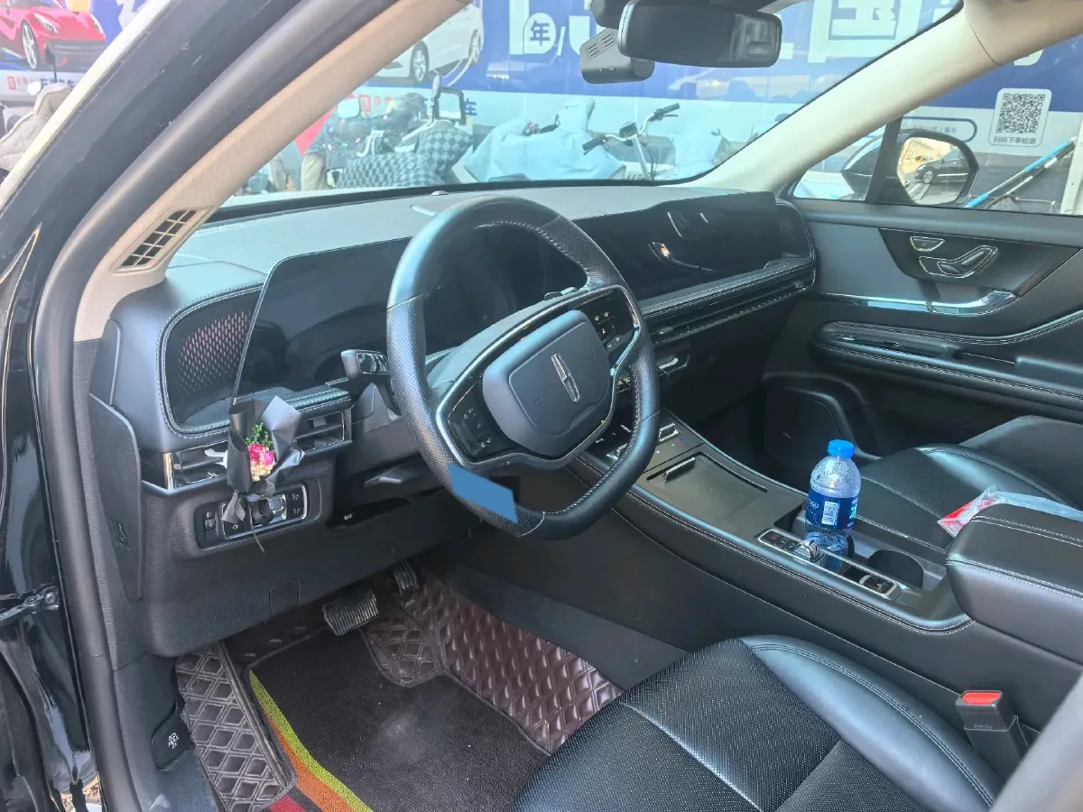 2023 Lincoln Corsair 2.0T 261HP L4 8AT,autocango,china used car exporter,china ev exporter,chinese used car exporter,chinese used ev exporter