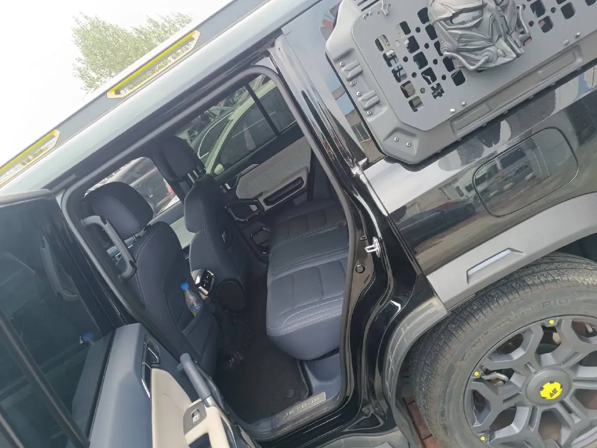 2024 Jetour ShanHai TravellerC-DM 1.5T 156HP L4 3DHT PHEV 43.24KWH,autocango,china used car exporter,china ev exporter,chinese used car exporter,chinese used ev exporter