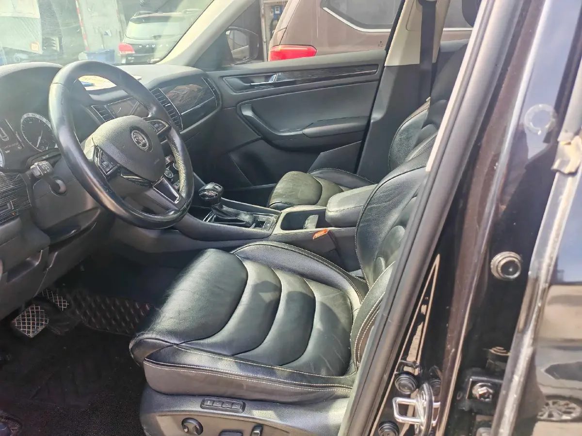 2018 Skoda Kodiak 2.0T 186HP L4 7DCT,autocango,china used car exporter,china ev exporter,chinese used car exporter,chinese used ev exporter
