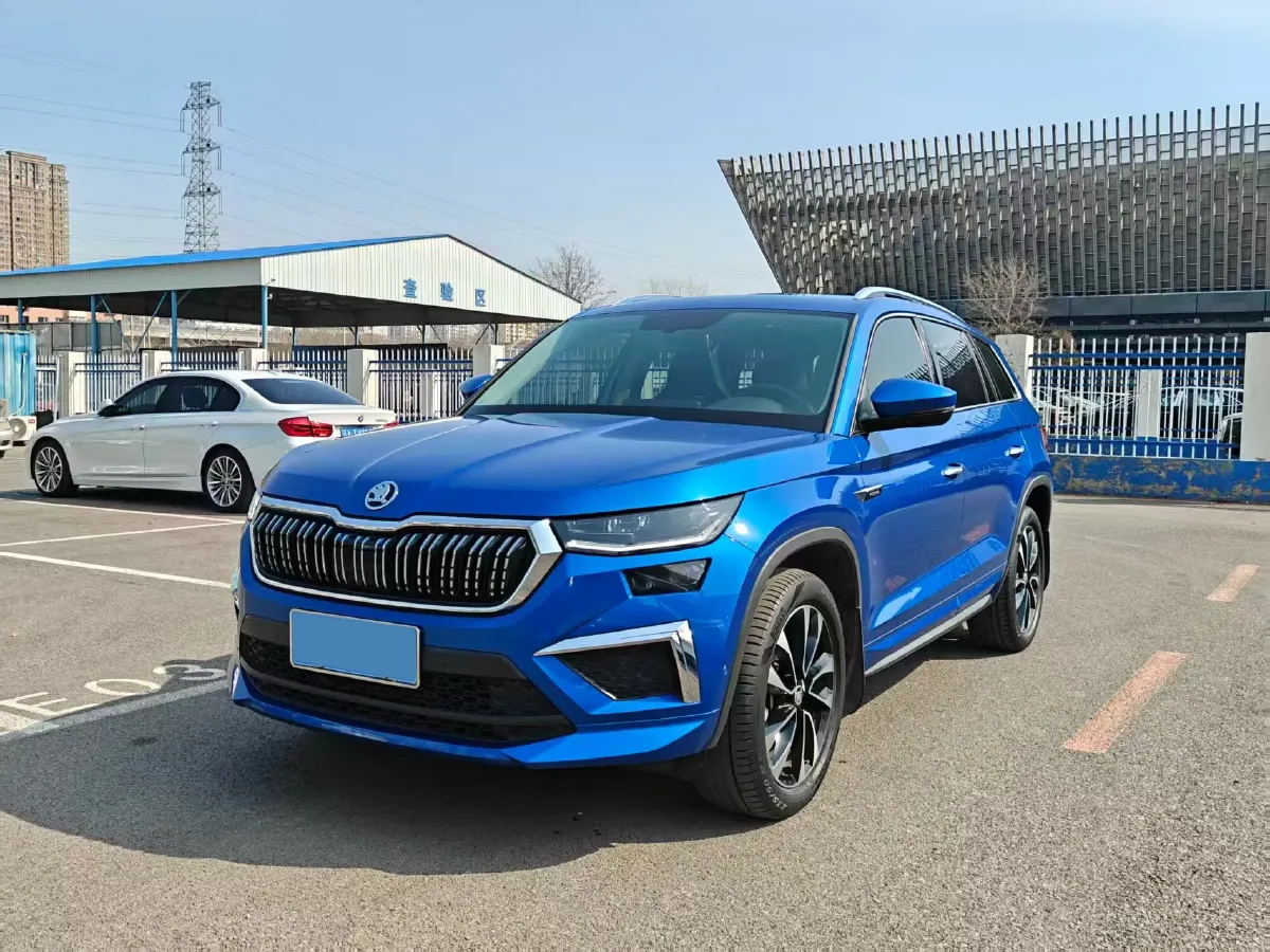 2022 Skoda Kodiak 2.0T 186HP L4 7DCT,autocango,china used car exporter,china ev exporter,chinese used car exporter,chinese used ev exporter