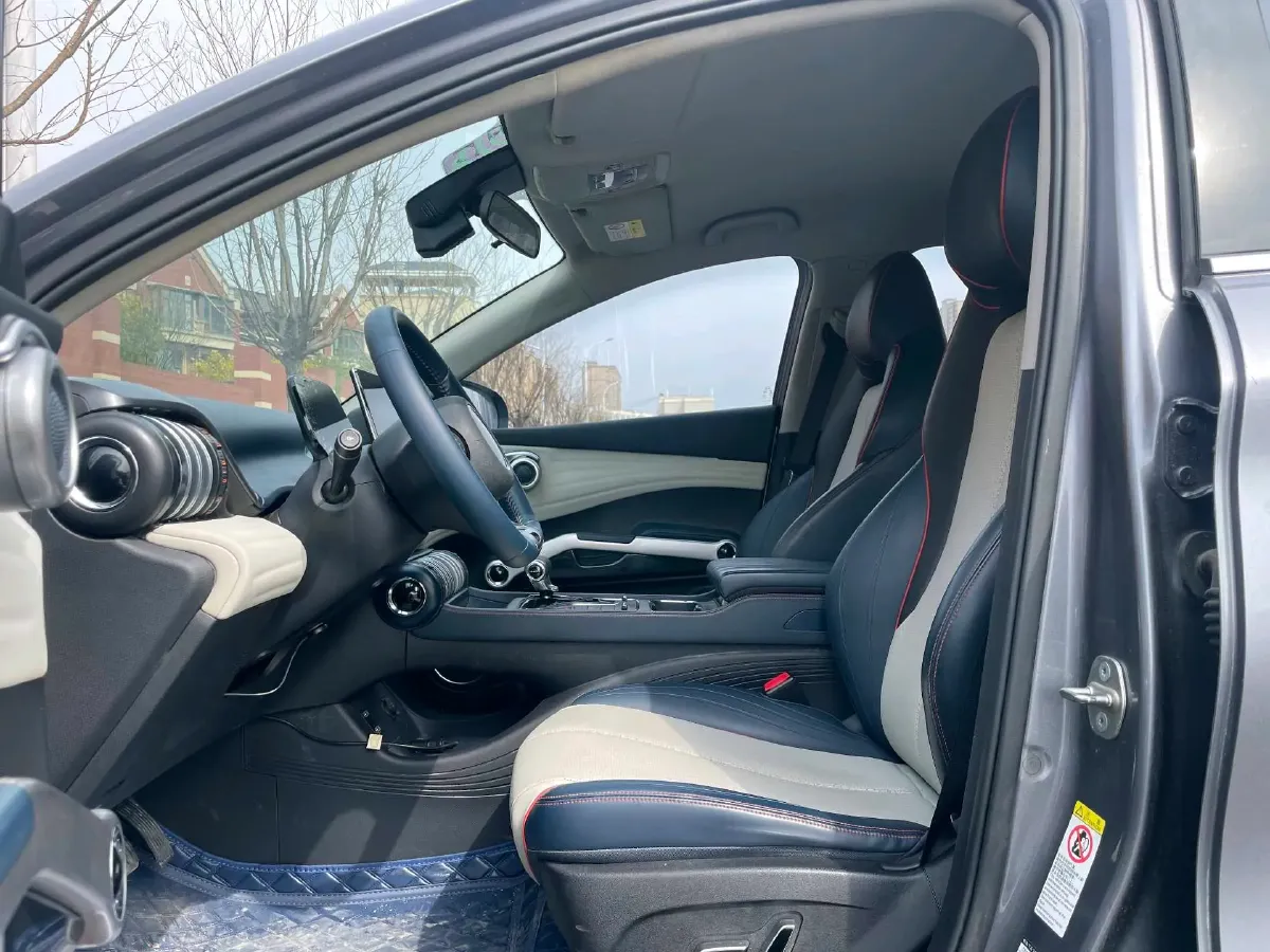 2022 Hycan Z03 BEV 64.23KWH,autocango,china used car exporter,china ev exporter,chinese used car exporter,chinese used ev exporter