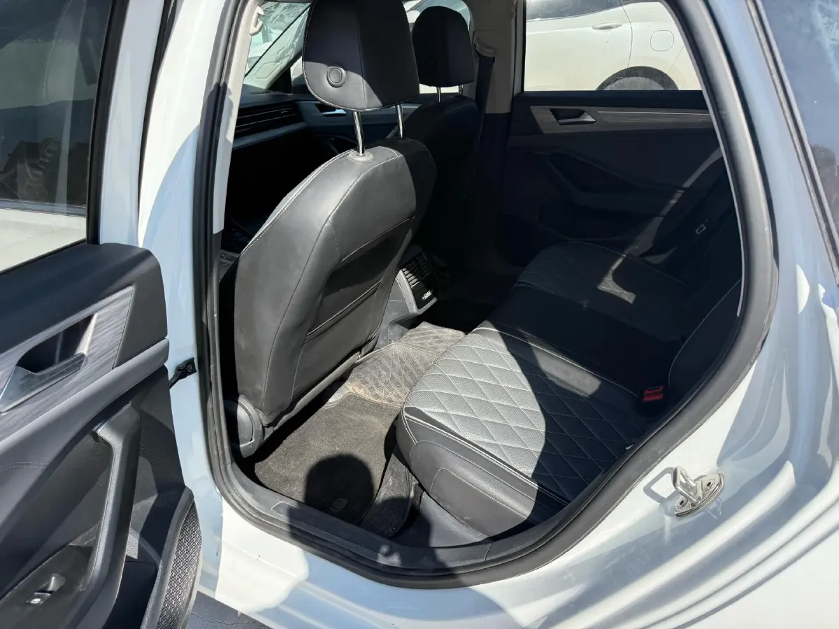 2023 Volkswagen Sagitar 1.5T 160HP L4 7DCT,autocango,china used car exporter,china ev exporter,chinese used car exporter,chinese used ev exporter