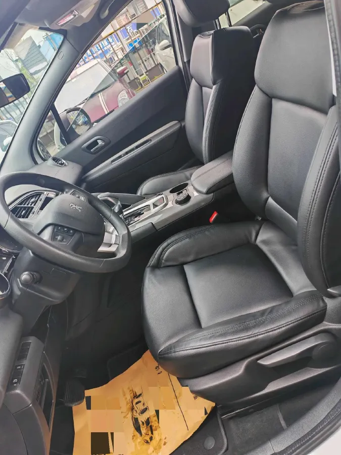 2019 Peugeot 3008 1.6T 167HP L4 6AT,autocango,china used car exporter,china ev exporter,chinese used car exporter,chinese used ev exporter