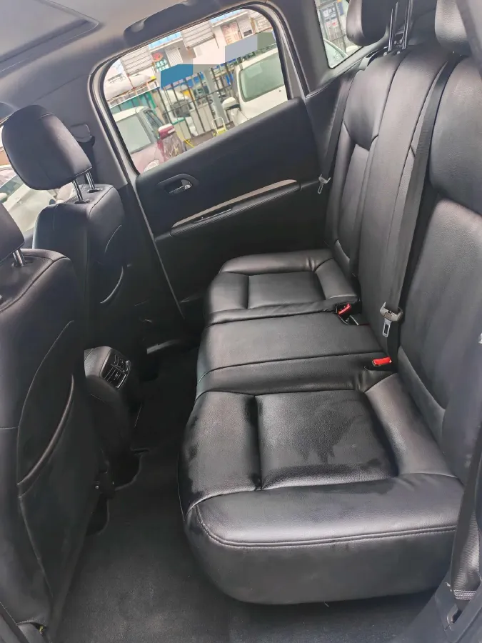 2019 Peugeot 3008 1.6T 167HP L4 6AT,autocango,china used car exporter,china ev exporter,chinese used car exporter,chinese used ev exporter