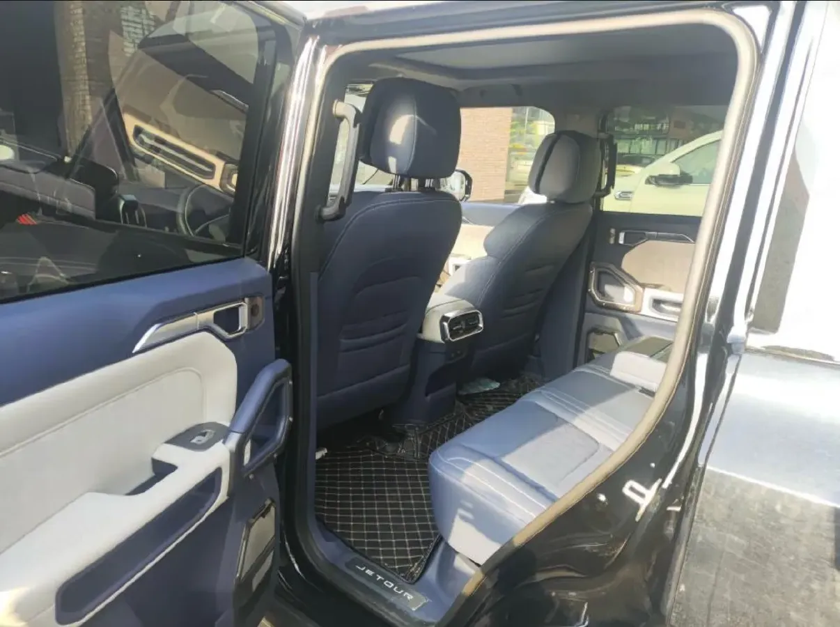 2024 Jetour ShanHai TravellerC-DM 1.5T 156HP L4 3DHT PHEV 43.24KWH,autocango,china used car exporter,china ev exporter,chinese used car exporter,chinese used ev exporter