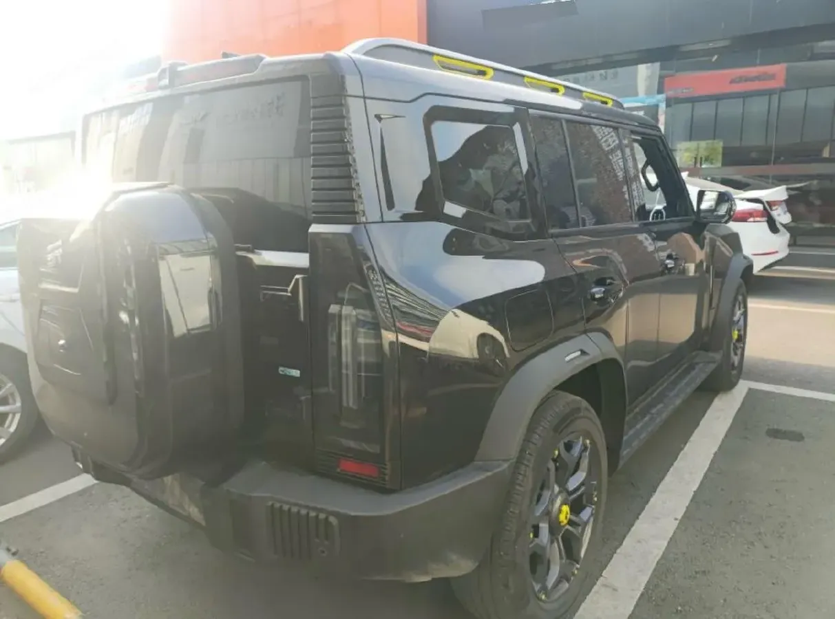 2024 Jetour ShanHai TravellerC-DM 1.5T 156HP L4 3DHT PHEV 43.24KWH,autocango,china used car exporter,china ev exporter,chinese used car exporter,chinese used ev exporter
