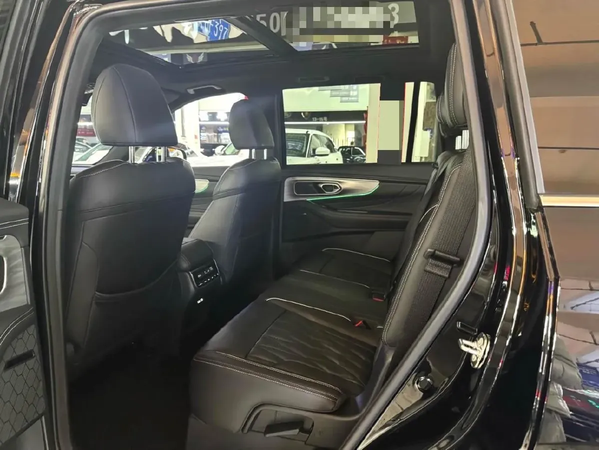 2024 GAC Trumpchi GS8 2.0T 252HP L4 8AT,autocango,china used car exporter,china ev exporter,chinese used car exporter,chinese used ev exporter