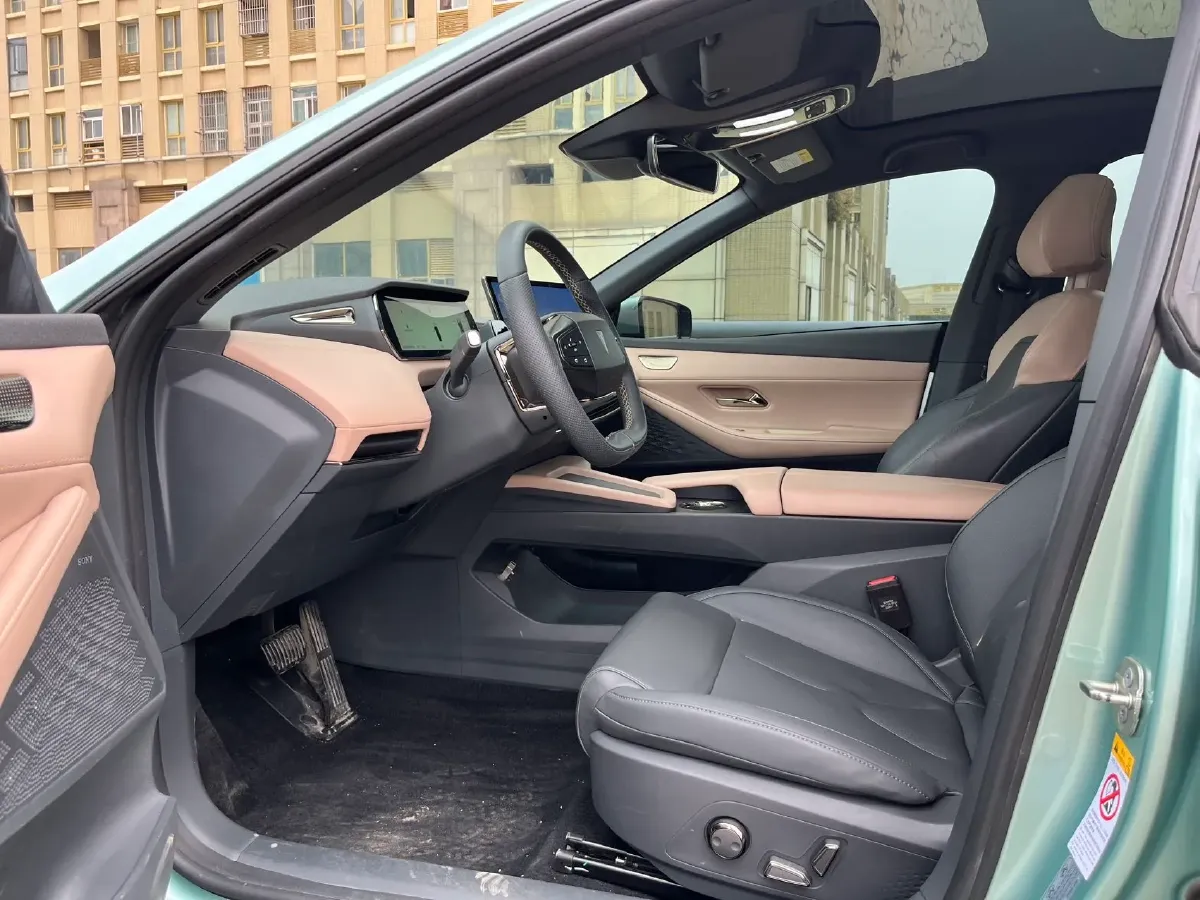 2022 DongFeng Forthing LingZhi EV BEV 68.4KWH,autocango,china used car exporter,china ev exporter,chinese used car exporter,chinese used ev exporter