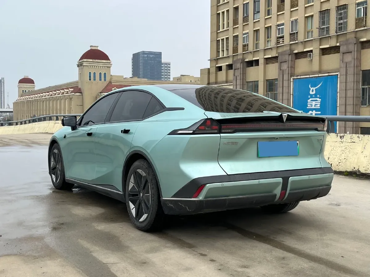 2022 DongFeng Forthing LingZhi EV BEV 68.4KWH,autocango,china used car exporter,china ev exporter,chinese used car exporter,chinese used ev exporter