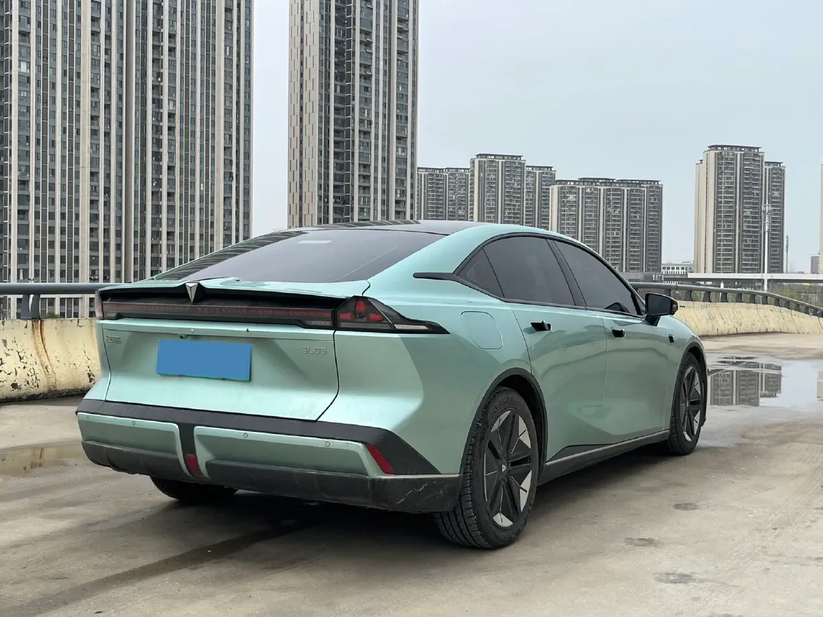 2022 DongFeng Forthing LingZhi EV BEV 68.4KWH,autocango,china used car exporter,china ev exporter,chinese used car exporter,chinese used ev exporter