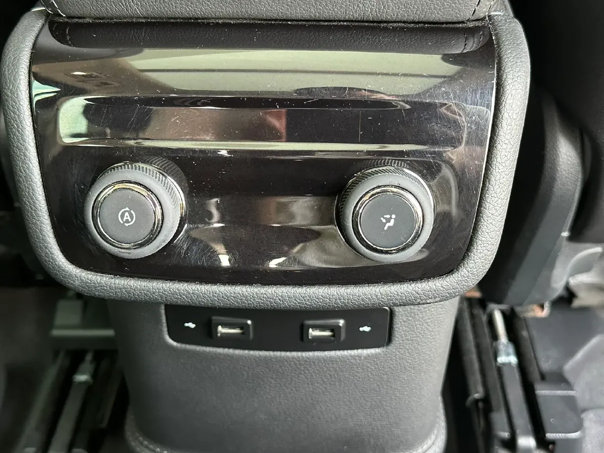 2019 NIO ES6 BEV 70KWH,autocango,china used car exporter,china ev exporter,chinese used car exporter,chinese used ev exporter