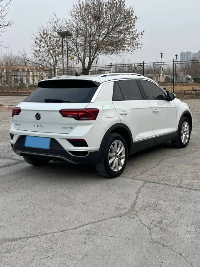 2022 Volkswagen T-Roc 1.4T 150HP L4 7DCT,autocango,china used car exporter,china ev exporter,chinese used car exporter,chinese used ev exporter