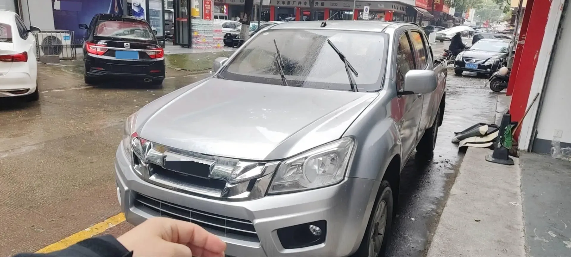 2020 JMC BaoDian 2.5T 140HP L4 5MT,autocango,china used car exporter,china ev exporter,chinese used car exporter,chinese used ev exporter