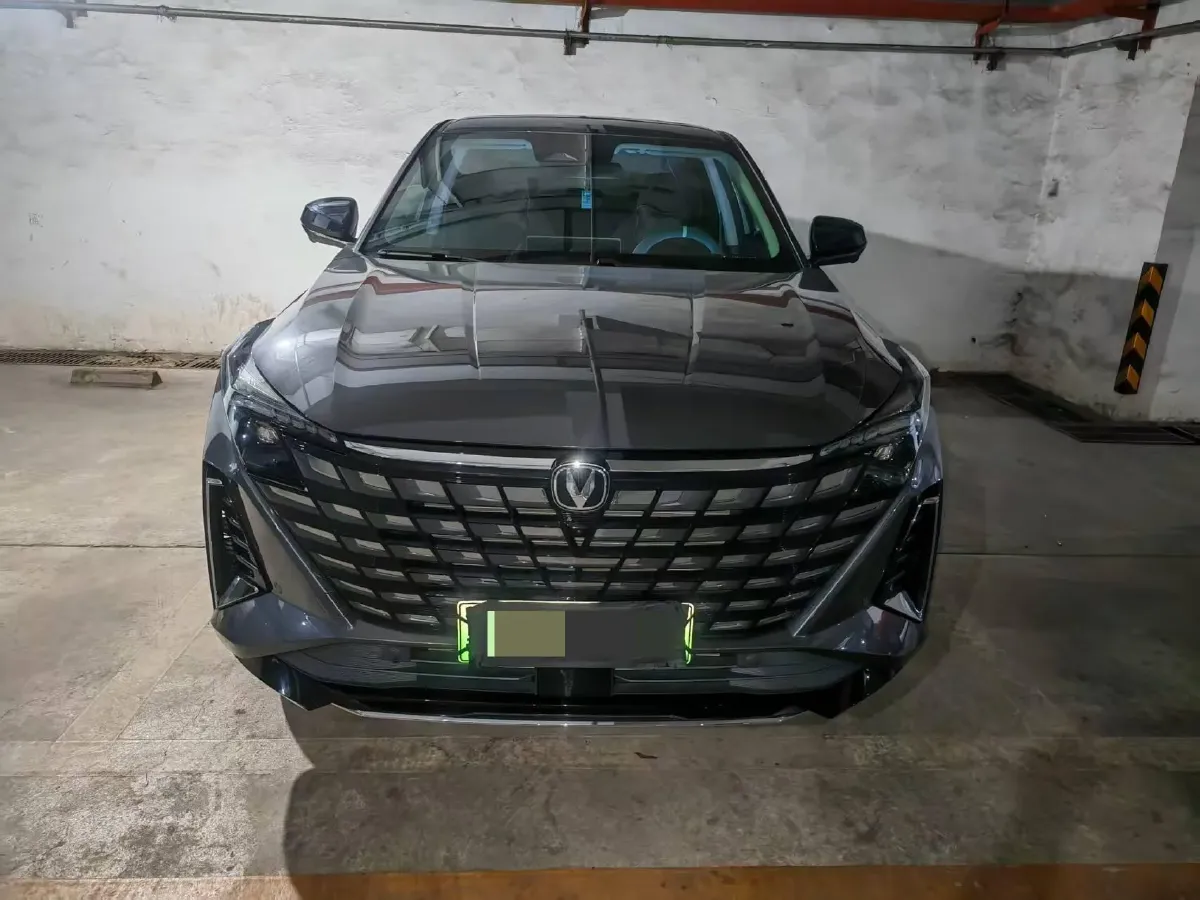 2024 ChangAn UNI-Z 1.5L 98HP L4 E-CVT PHEV 18.4KWH,autocango,china used car exporter,china ev exporter,chinese used car exporter,chinese used ev exporter