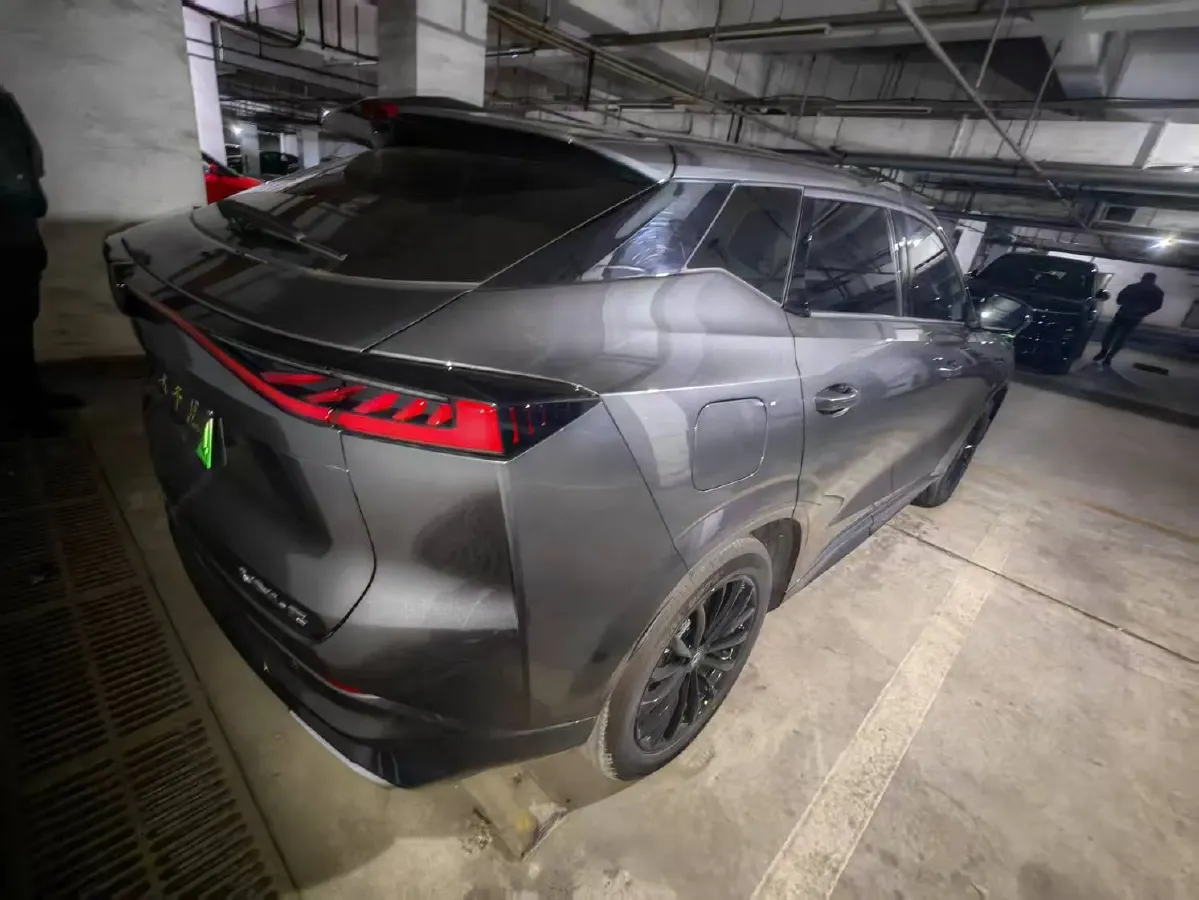 2024 ChangAn UNI-Z 1.5L 98HP L4 E-CVT PHEV 18.4KWH,autocango,china used car exporter,china ev exporter,chinese used car exporter,chinese used ev exporter