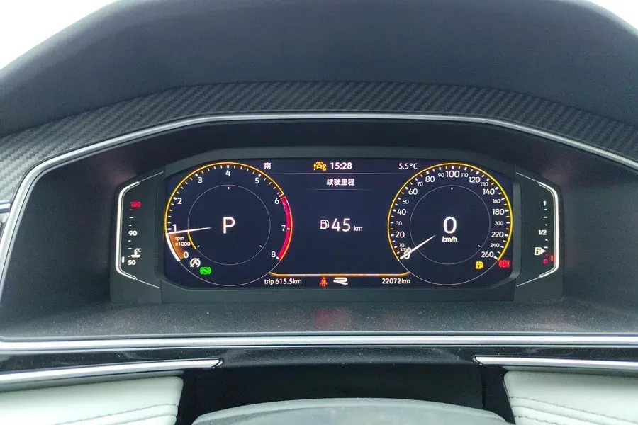 2024 Volkswagen Tiguan L 2.0T 186HP L4 7DCT,autocango,china used car exporter,china ev exporter,chinese used car exporter,chinese used ev exporter