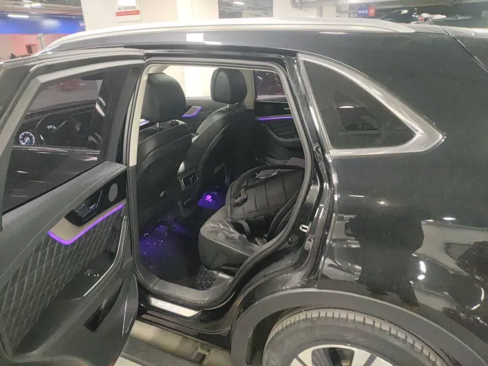 2019 HongQi HS5 2.0T 224HP L4 6AT,autocango,china used car exporter,china ev exporter,chinese used car exporter,chinese used ev exporter