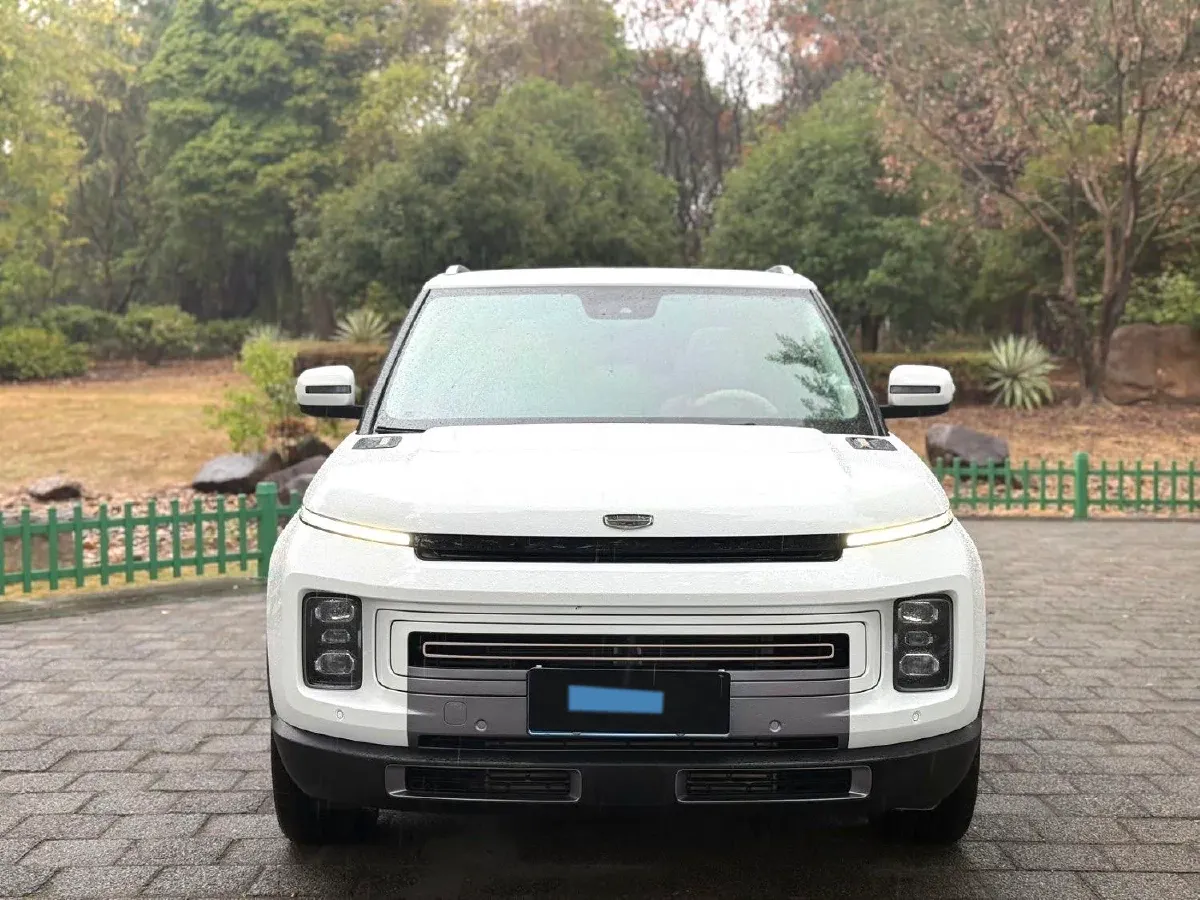 2020 Geely ICON 1.5T 177HP L3 7DCT,autocango,china used car exporter,china ev exporter,chinese used car exporter,chinese used ev exporter