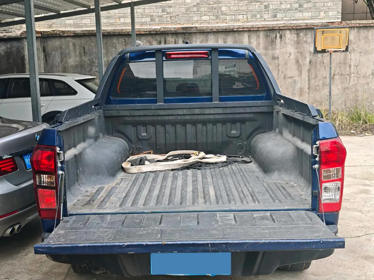 2020 Isuzu LingTuo 2.5T 150HP L4 6AT,autocango,china used car exporter,china ev exporter,chinese used car exporter,chinese used ev exporter