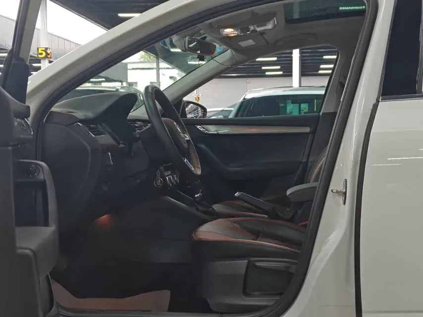 2019 Skoda Octavia 1.4T 150HP L4 7DCT,autocango,china used car exporter,china ev exporter,chinese used car exporter,chinese used ev exporter